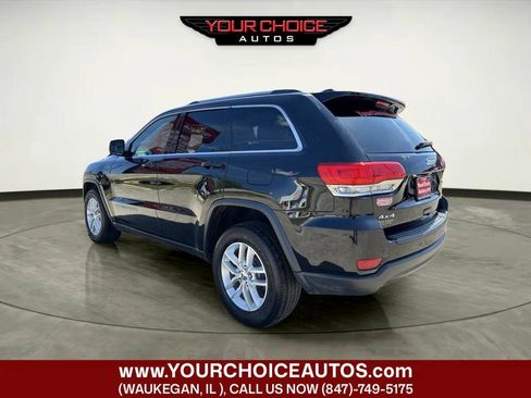 Used 2017 Jeep Grand Cherokee Laredo w/ Quick Order Package 23E AWD/4WD image 3