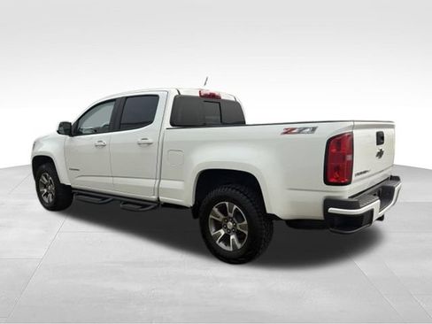 Used 2018 Chevrolet Colorado Z71 AWD/4WD image 2
