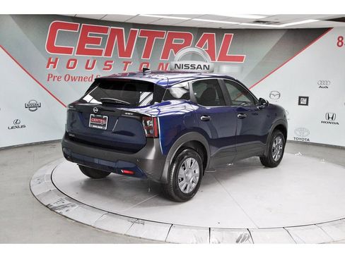 Used 2026 Nissan Kicks S w/ Charging Package FWD image 4