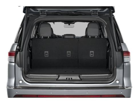 Certified 2023 Lincoln Navigator Reserve AWD/4WD image 11
