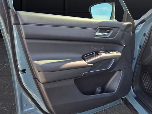 New 2026 Nissan Pathfinder SL AWD/4WD image 17