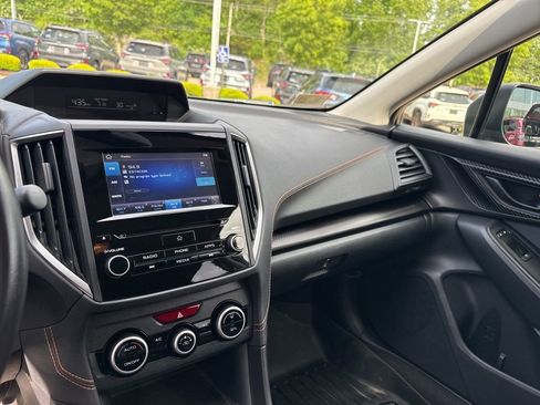 Used 2021 Subaru Crosstrek 2.0i Premium AWD/4WD image 16
