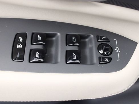 New 2026 Volvo XC90 B6 Plus AWD/4WD image 18