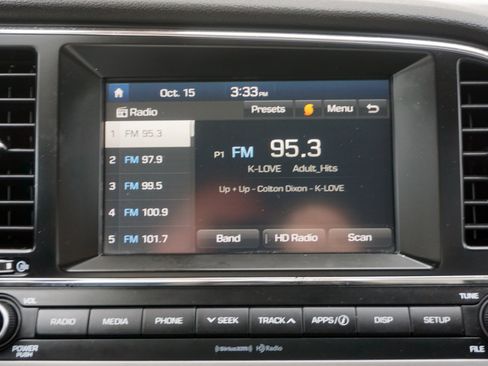 Used 2018 Hyundai Elantra SEL image 11