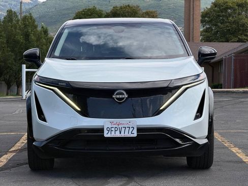 Used 2023 Nissan Ariya FWD image 8