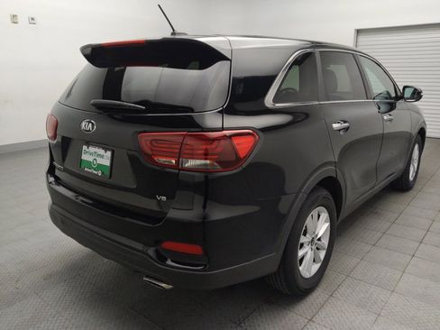 Used 2020 Kia Sorento FWD V6 image 9
