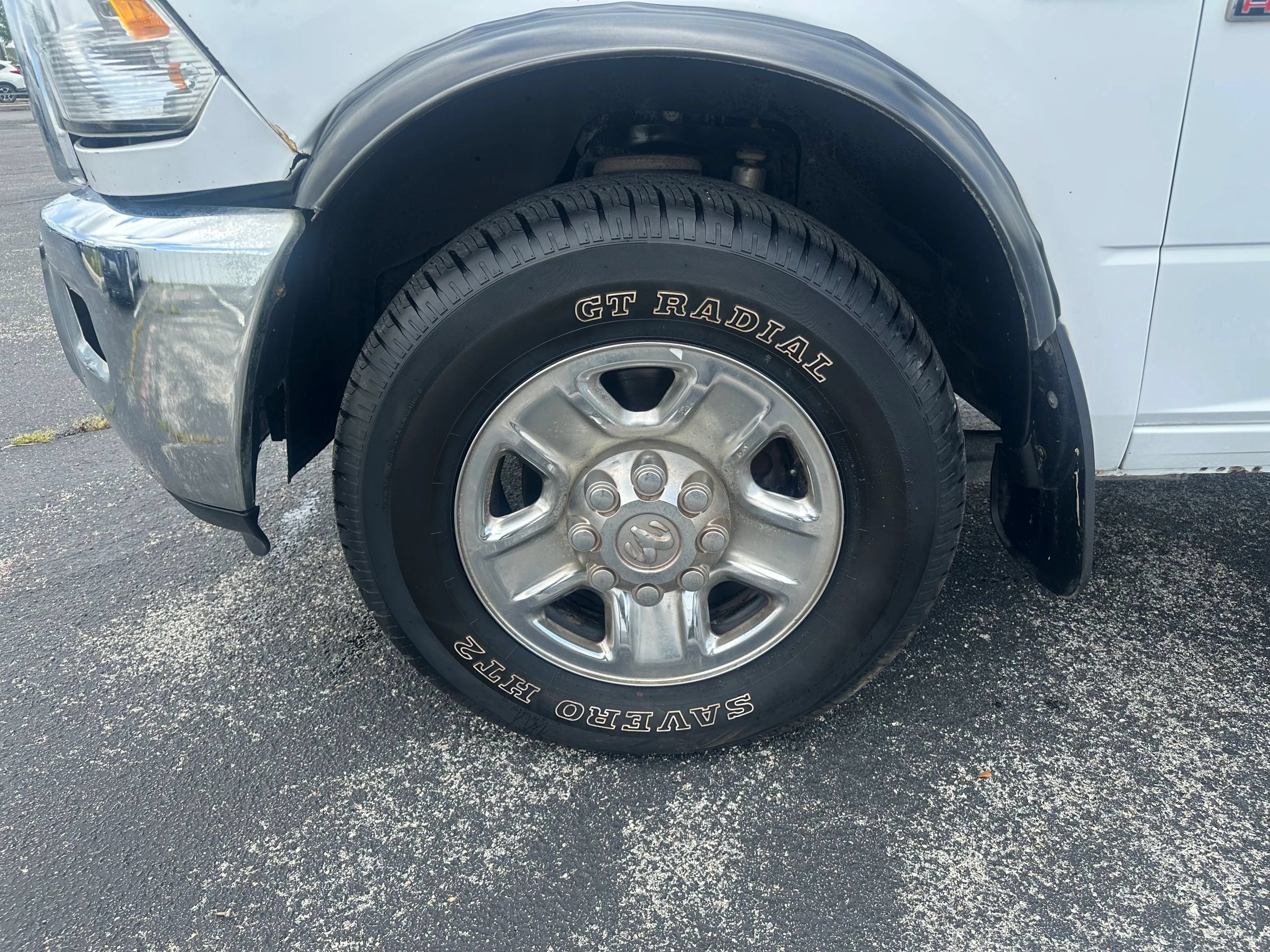 Used 2018 RAM 2500 Tradesman w/ Chrome Appearance Group RWD image 9