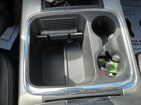 Used 2018 RAM 1500 Laramie w/ Convenience Group AWD/4WD image 29