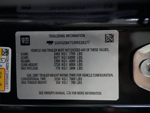 Used 2024 GMC Yukon SLT w/ SLT Luxury Package AWD/4WD image 15