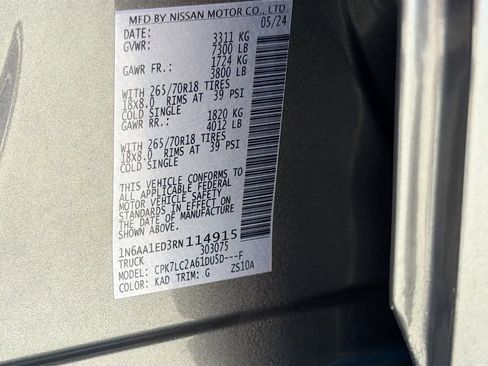 Used 2024 Nissan Titan SV w/ SV Convenience Package AWD/4WD image 31