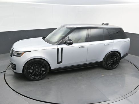 Used 2024 Land Rover Range Rover SE AWD/4WD image 33