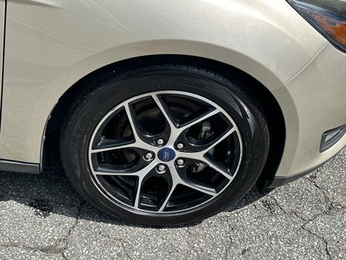 Used 2018 Ford Focus SEL FWD image 15