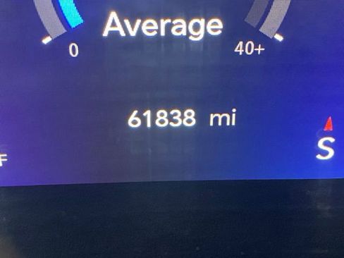 Used 2023 Chrysler Pacifica Touring-L image 29