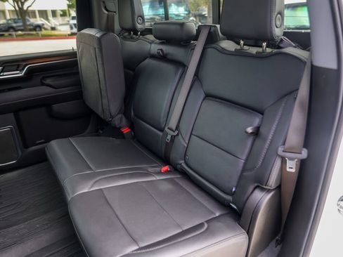 Used 2024 GMC Sierra 3500 Denali w/ Denali Reserve Package AWD/4WD image 21