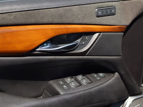 Used 2020 Cadillac Escalade Premium Luxury RWD image 22