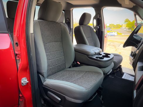 Used 2016 RAM 1500 Big Horn AWD/4WD image 24