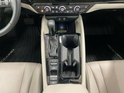 Certified 2025 Honda Accord EX-L image 26