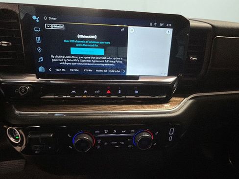 Used 2025 Chevrolet Silverado 1500 LT image 11