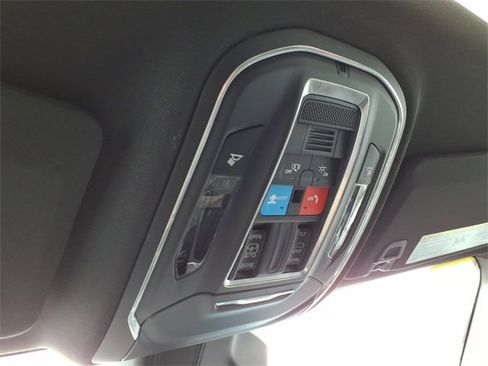 New 2025 Jeep Grand Cherokee L Laredo image 25