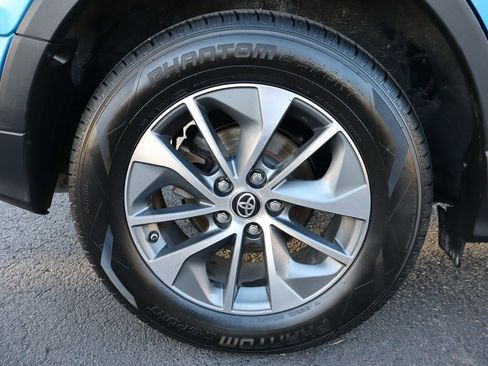 Used 2017 Toyota RAV4 XLE image 44