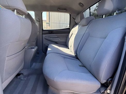 Used 2011 Toyota Tacoma 4x4 Double Cab w/ TRD Off-Road Pkg image 16