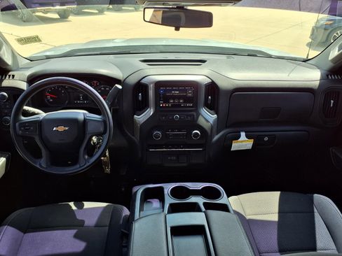 Used 2022 Chevrolet Silverado 1500 Custom image 10