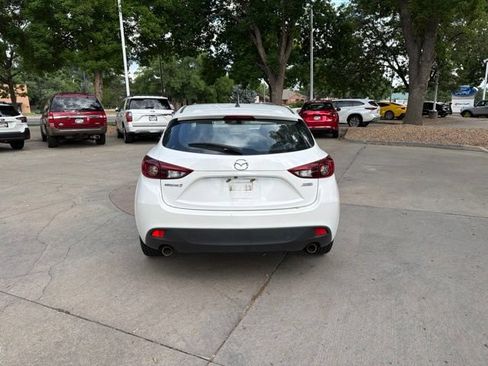 Used 2016 MAZDA MAZDA3 i Touring FWD image 4