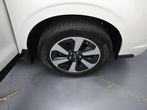 Used 2018 Subaru Forester 2.5i Premium AWD/4WD image 33