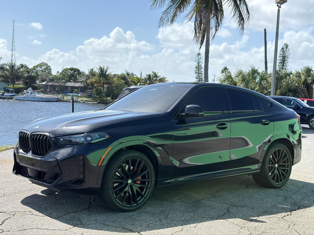 Used 2024 BMW X6 xDrive40i w/ Premium Package AWD/4WD image 1