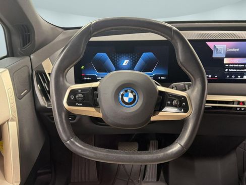 Used 2024 BMW iX xDrive50 w/ Sport Package AWD/4WD image 16