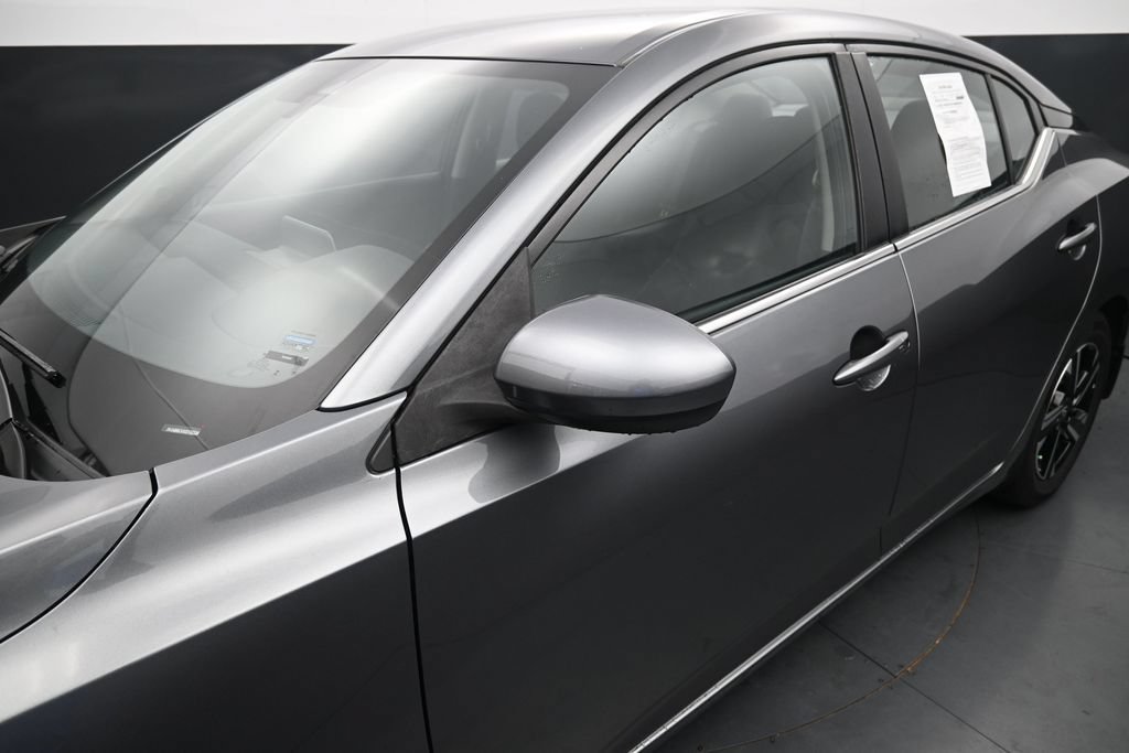 Used 2025 Nissan Sentra SV FWD image 12
