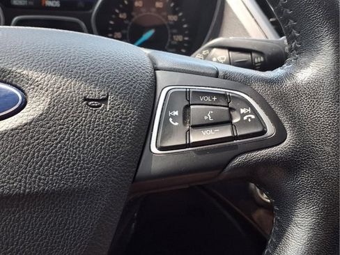 Used 2018 Ford Escape Titanium FWD image 14