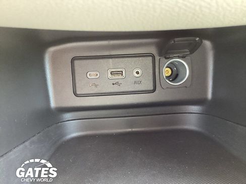 Used 2024 Chevrolet Equinox LS w/ LS Convenience Package FWD image 19