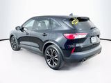 Certified 2022 Ford Escape SE image 4
