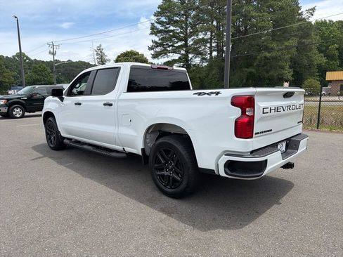 Used 2024 Chevrolet Silverado 1500 Custom w/ Dark Appearance Package AWD/4WD image 7