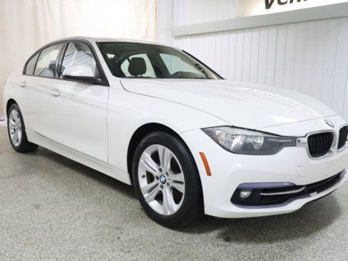 Used 2016 BMW 328i xDrive Sedan AWD/4WD image 5