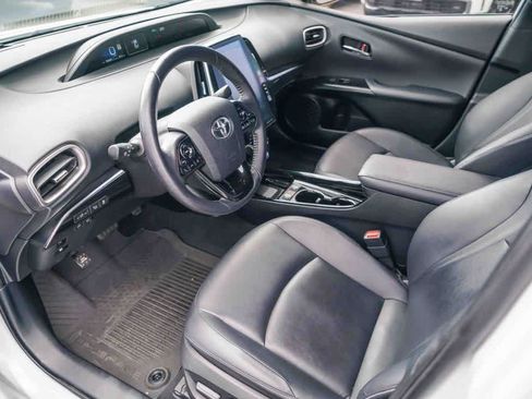 Used 2021 Toyota Prius Prime Limited w/ Carpet Mat Package (TMS) FWD image 15