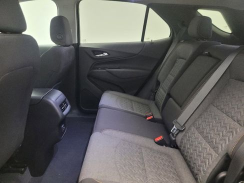 Used 2022 Chevrolet Equinox LT FWD image 18