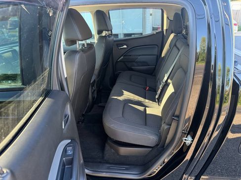 Used 2018 Chevrolet Colorado Z71 AWD/4WD image 34
