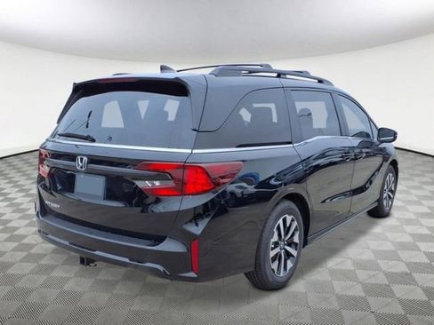 New 2026 Honda Odyssey EX-L image 3