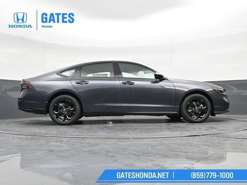 Certified 2025 Honda Accord SE image 31