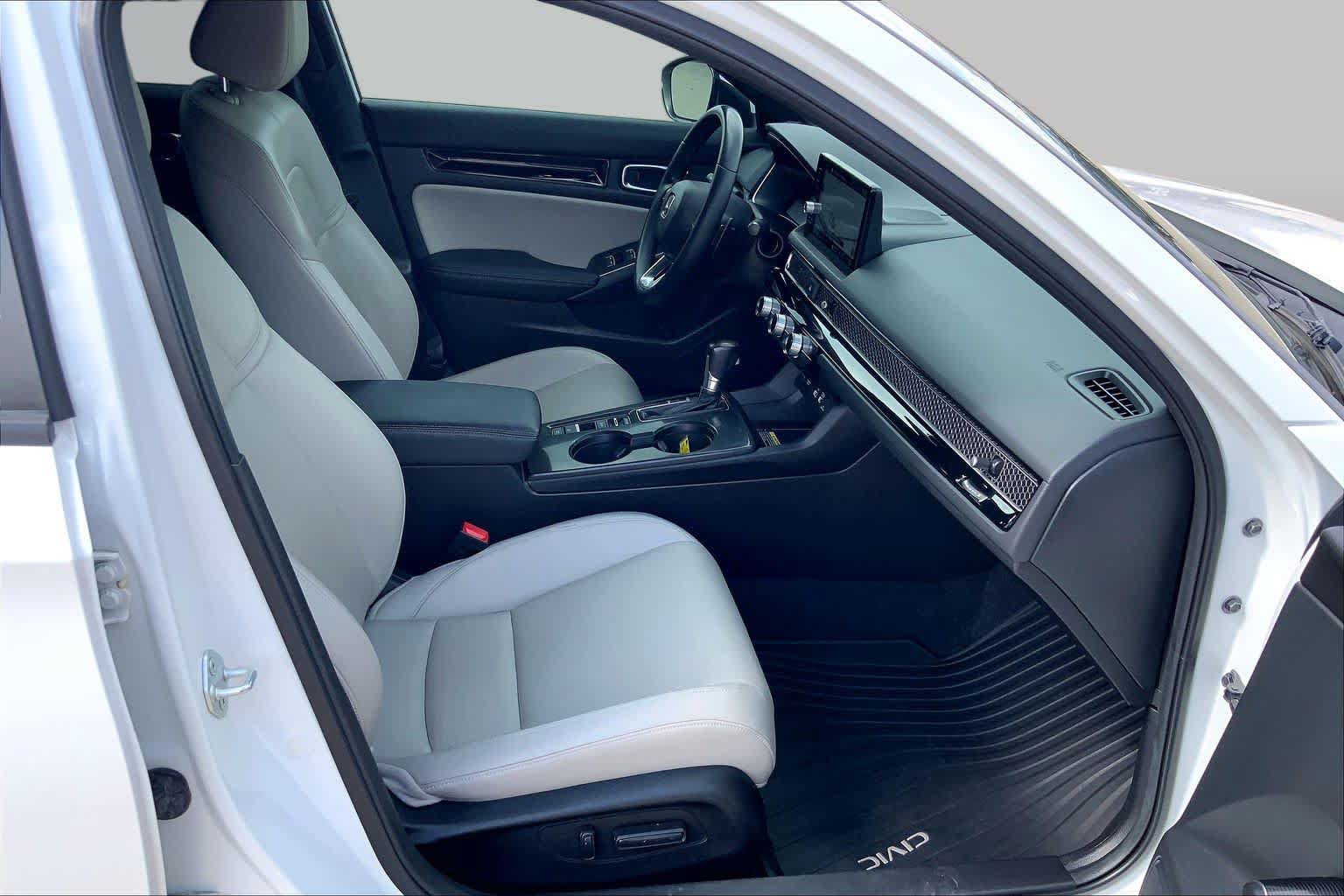Used 2022 Honda Civic Sport Touring image 9