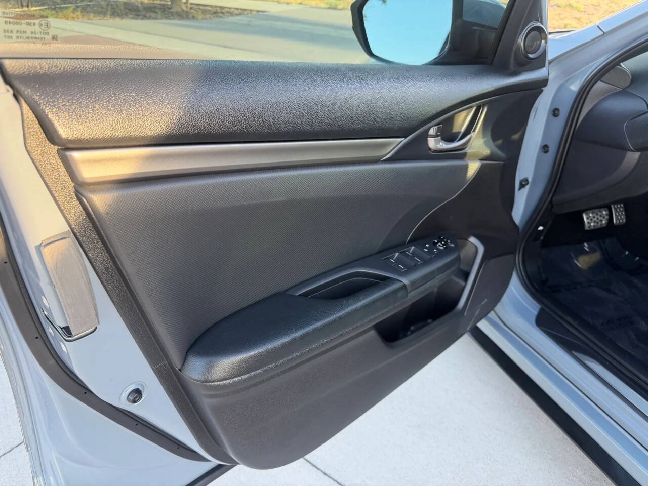 Used 2021 Honda Civic Sport image 15