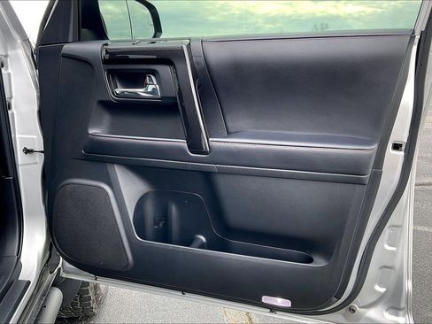 Used 2023 Toyota 4Runner TRD Off-Road Premium image 20