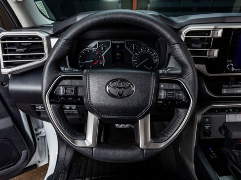 Used 2022 Toyota Tundra SR5 image 18