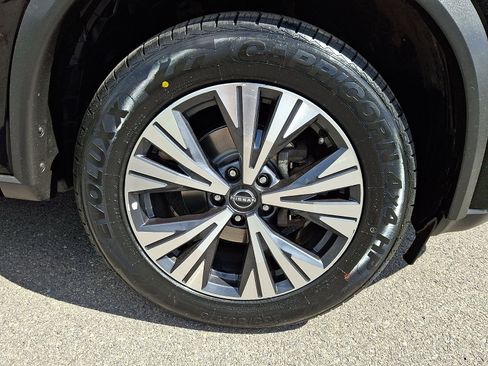 Used 2022 Nissan Rogue SV AWD/4WD image 8