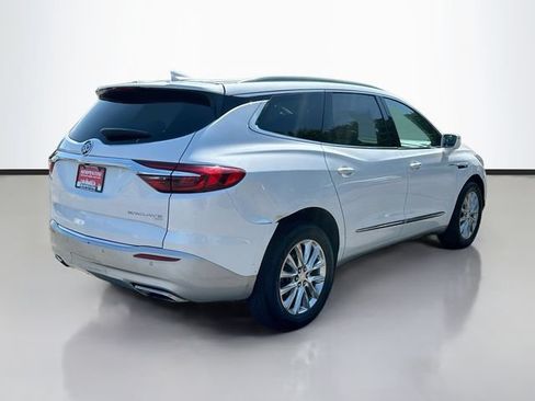 Used 2019 Buick Enclave Essence AWD/4WD image 6