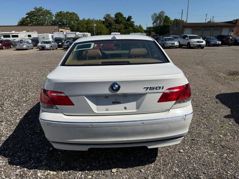 Used 2008 BMW 750i RWD image 22
