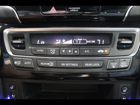 Certified 2023 Honda Ridgeline Black Edition image 30