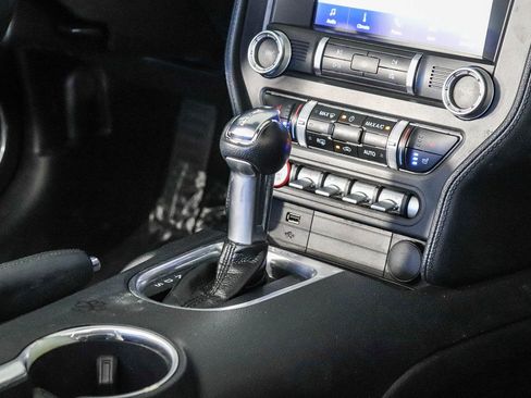 Used 2022 Ford Mustang Premium image 13